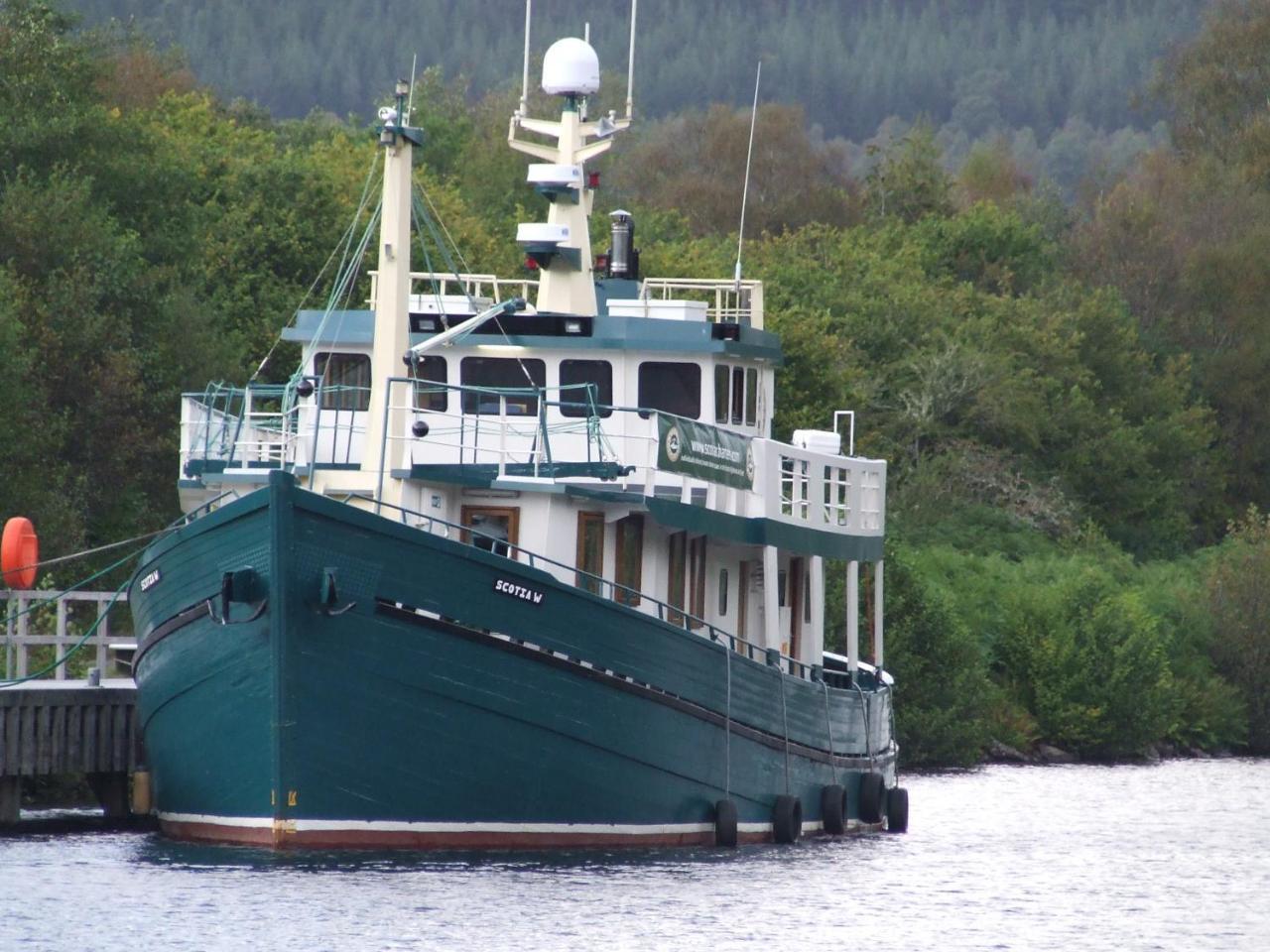 The Boat And Breakfast, Inverness
